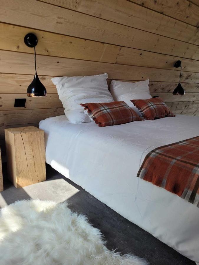 Les Deltas Du Lac Chambon-sur-Lac Room photo